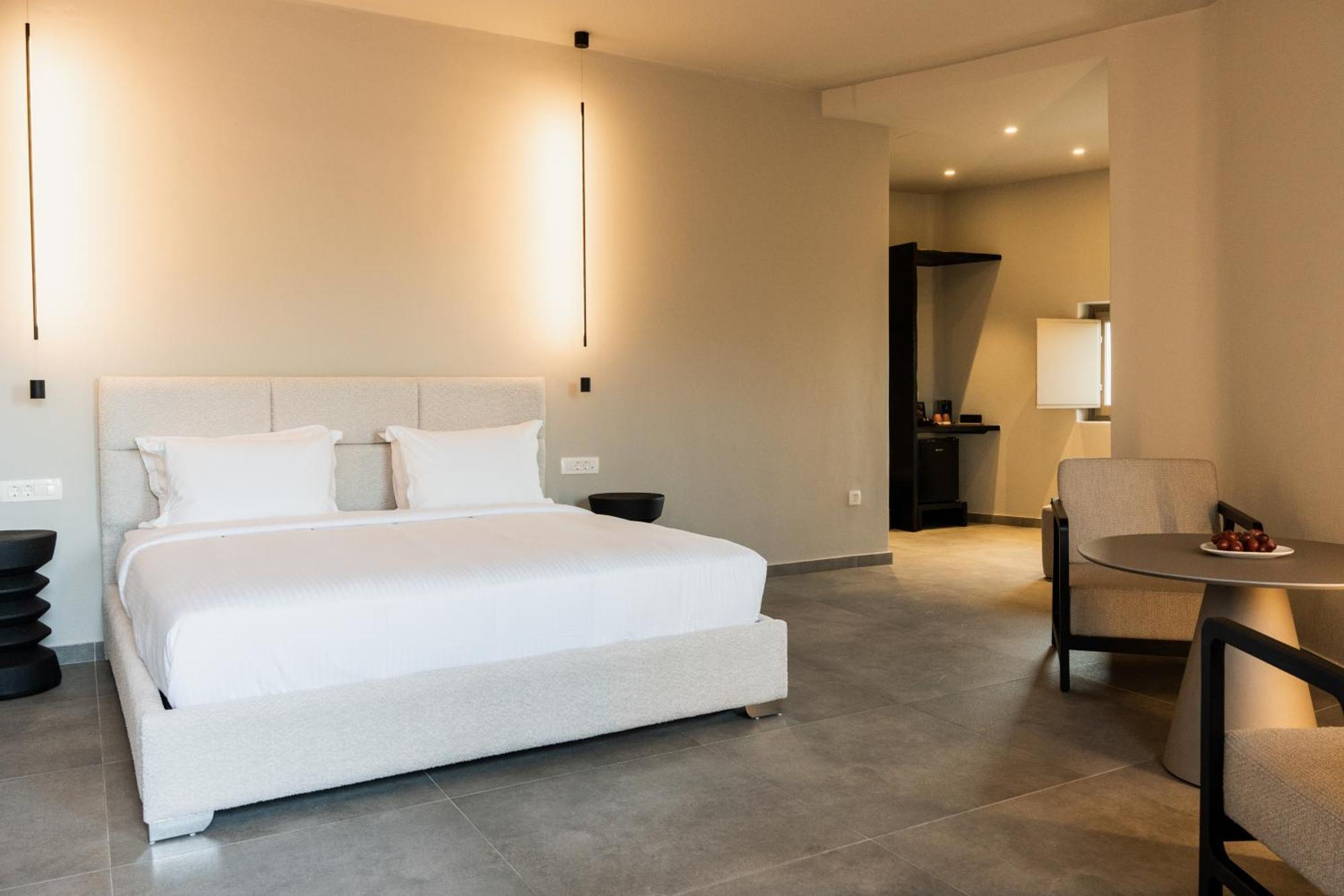 Black Diamond Suites (Adults Only) Акротири Экстерьер фото