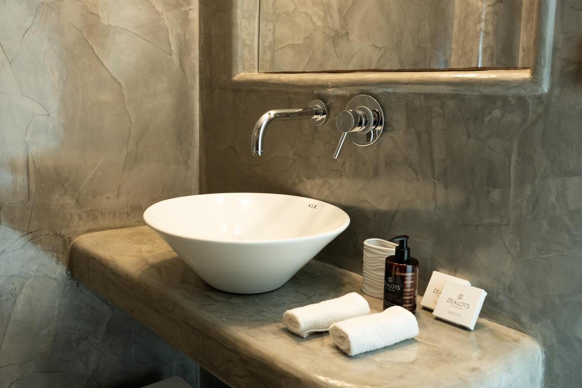 Black Diamond Suites (Adults Only) Акротири Экстерьер фото